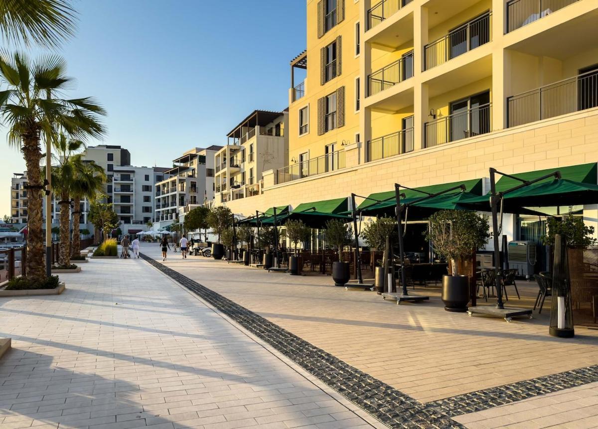 Apartment Goldbest Beachfront 2br La Dubai