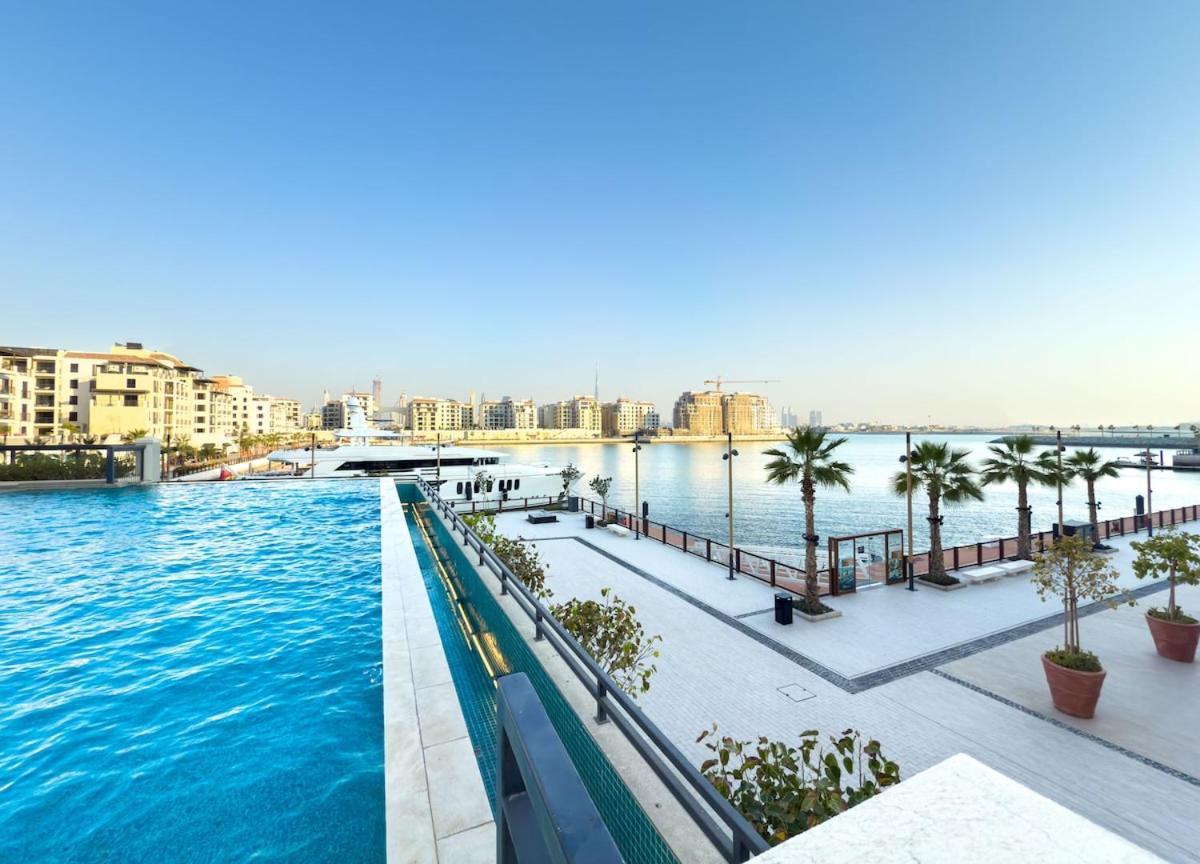 Goldbest Beachfront 2br La * Dubai